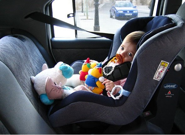 baby-in-car-seat