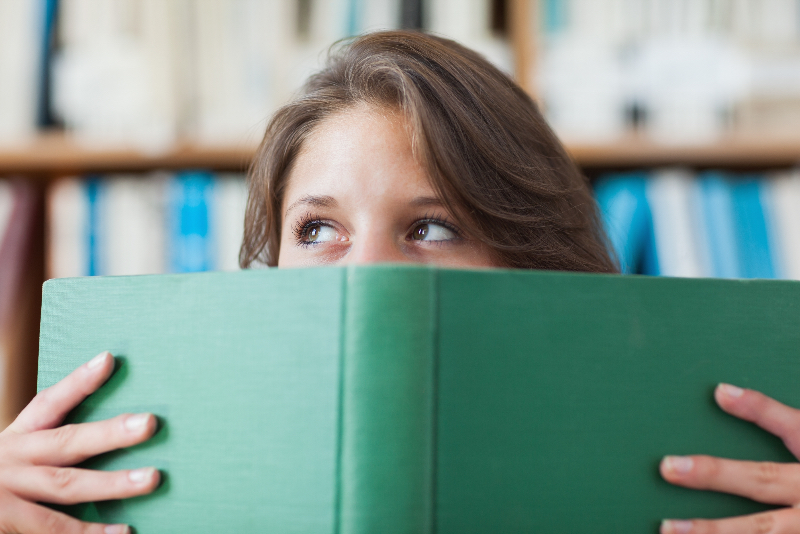 woman_behind_book