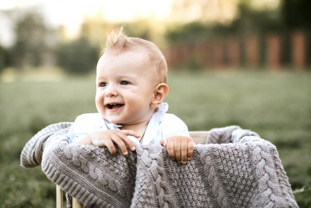 happy_baby_blanket_camping