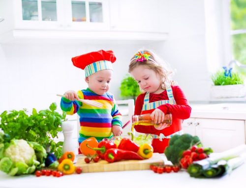 Como Ensinar Seu Filho a Comer Salada